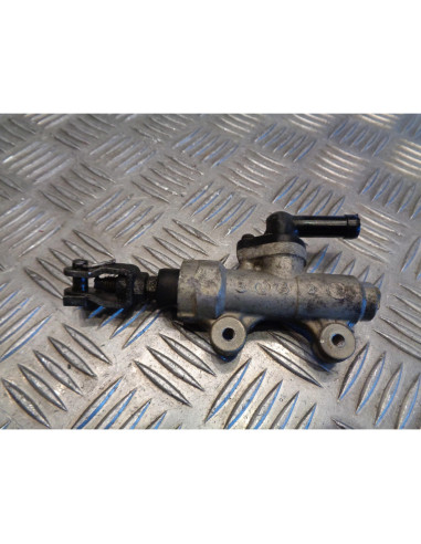 maitre cylindre frein arriere moto honda cbr 1000 f sc25