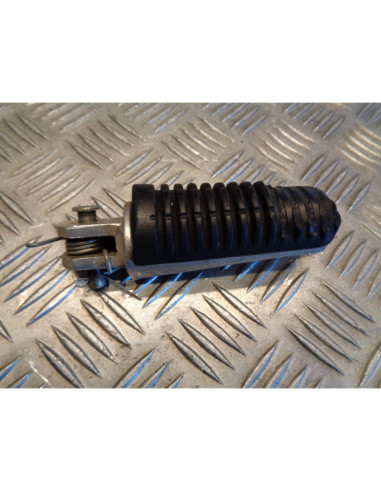 cale repose pied avant droit moto yamaha 125 tdr jya5ae