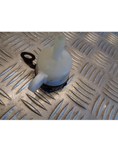 bocal liquide frein maitre cylindre arriere moto yamaha 125 tdr jya5ae