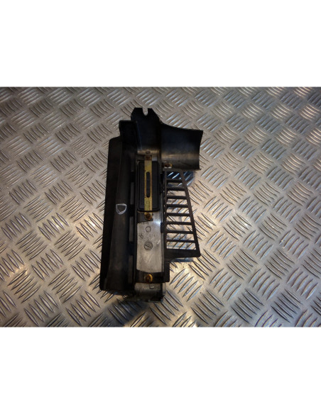 cache lateral radiateur droit moto honda vf 700 c magna rc21