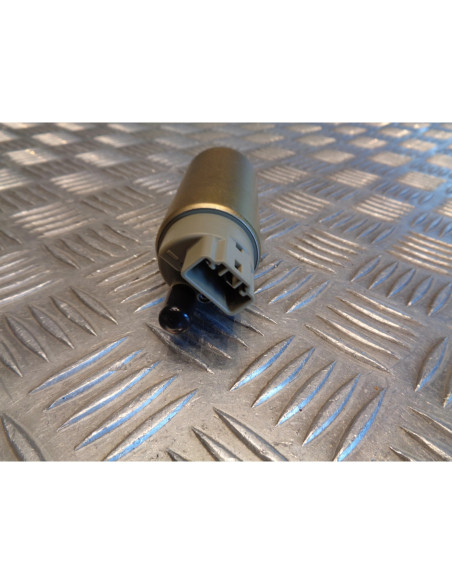 pompe essence electrique imergee scooter suzuki an 250 400 burman 15100-05h10-00