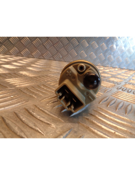 pompe essence electrique imergee scooter suzuki an 250 400 burman 15100-05h10-00