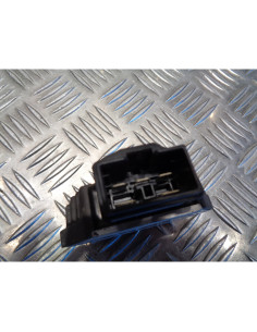 regulateur charge batterie scooter honda 125 dylan sh arobase pantheon 2