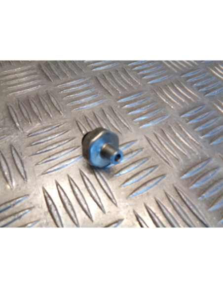 contacteur capteur pression huile moto suzuki gsxr 750 gsx r gr75a 1985 - 87