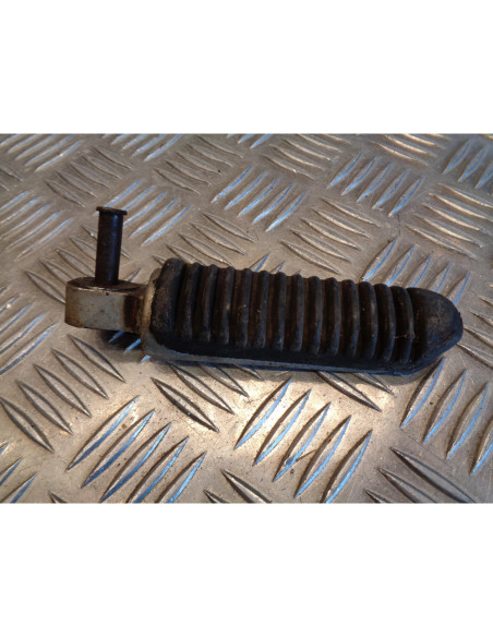 cale repose pied arriere droit moto suzuki gsxr 750 gsx r gr75a 1985 - 1987