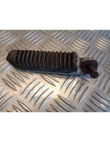 cale repose pied arriere droit moto suzuki gsxr 750 gsx r gr75a 1985 - 1987