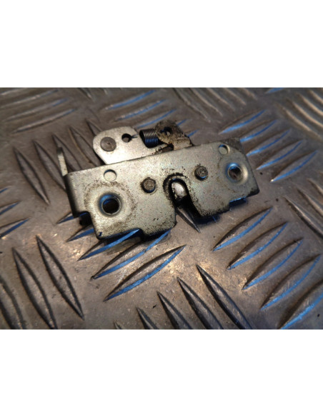 mecanisme ouverture verrouillage selle scooter yamaha 125 x max se32 2006-09 sky