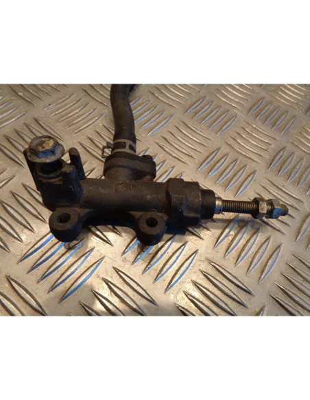 maitre cylindre frein arriere avec bocal moto suzuki 500 gse gm51a