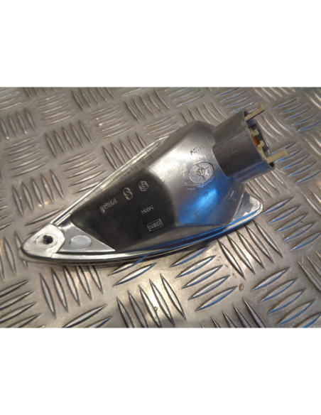 clignotant avant droit scooter piaggio 50 liberty 2 temps c42500 2009