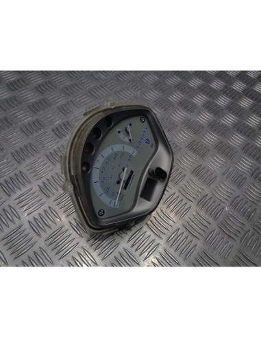 compteur vitesse tableur bord 7778kms scooter piaggio 50 liberty 2 temps c42500