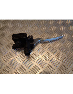 maitre cylindre frein avant scooter kymco 250 ego
