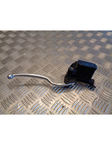 maitre cylindre frein avant scooter kymco 250 ego