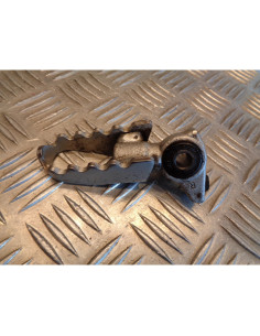 cale repose pied avant droit moto kymco 125 stryker