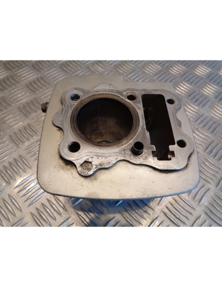 cylindre moto kymco 125 stryker