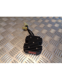 regulateur charge batterie scooter kymco 125 ego