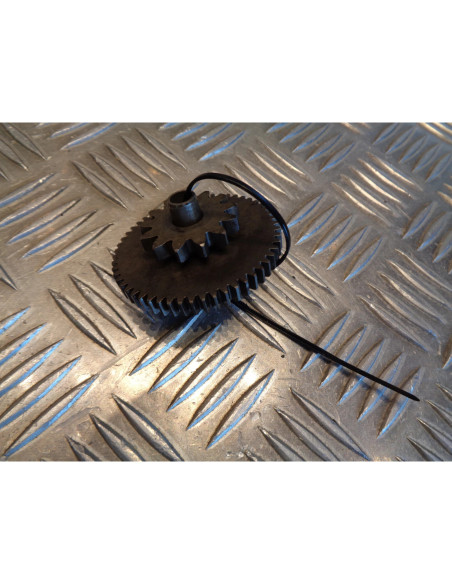 pignon entre roue libre et demarreur scooter kymco 125 ego