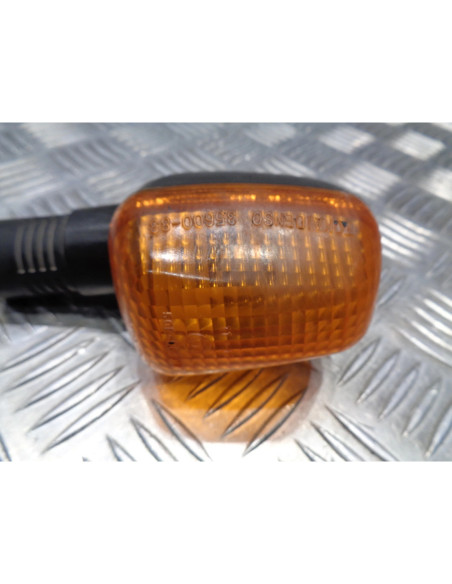 clignotant arriere droit scooter suzuki uc 125 epicuro