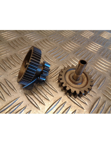2 x pignon entre roue libre et demarreur scooter honda fjs 600 silverwing 2002