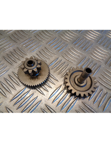 2 x pignon entre roue libre et demarreur scooter honda fjs 600 silverwing 2002