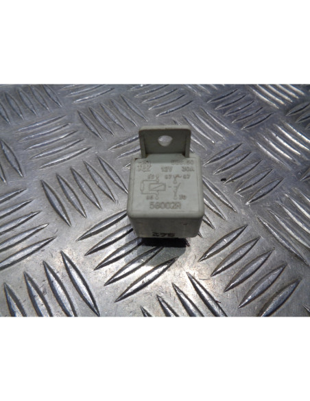 relais electrique 12v 30a scooter piaggio 125 x9 et evolution