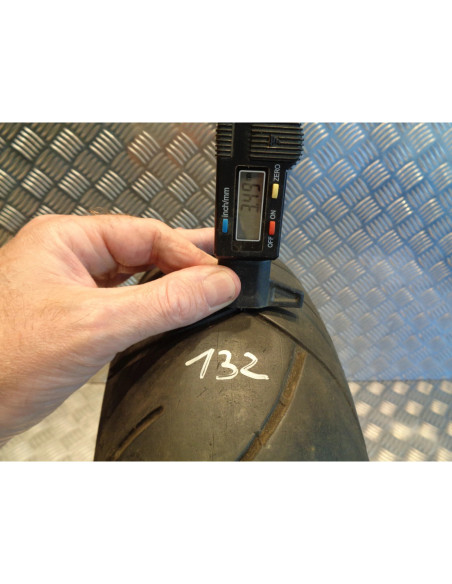 pneu michelin pilot sport sc 130 / 60 - 13 m/c 53p