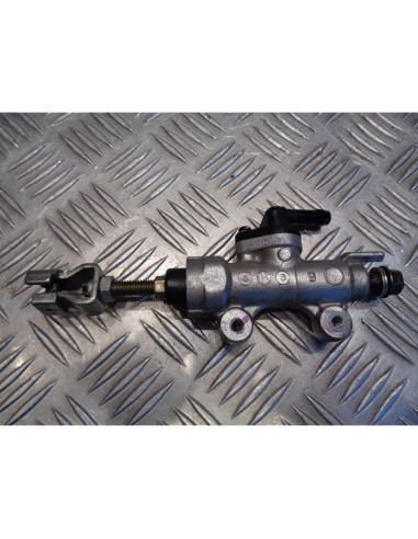 maitre cylindre frein arriere moto honda 125 cbr jc34a mlhjc34a