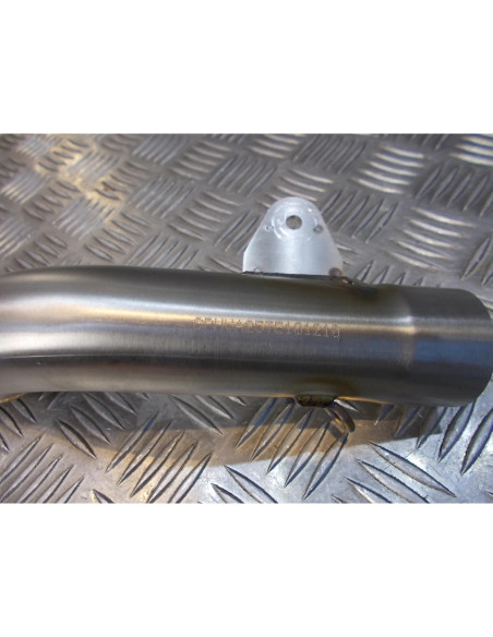 tube intermediaire raccord pot echappement origine sur silencieux crd moto husqv