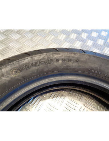 pneu scooter Bridgestone b03 hoop 110 / 90 - 12 64l occasion