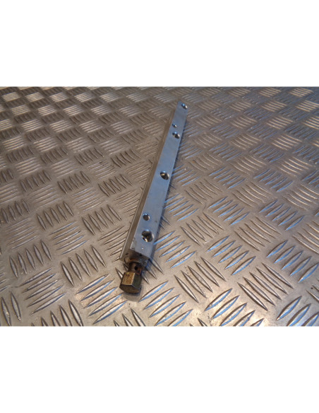 rampe injecteur rail essence moto honda cbr 1100 xx sc35