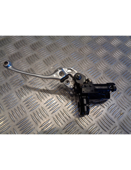 maitre cylindre frein avant moto honda cbr 1100 xx sc35