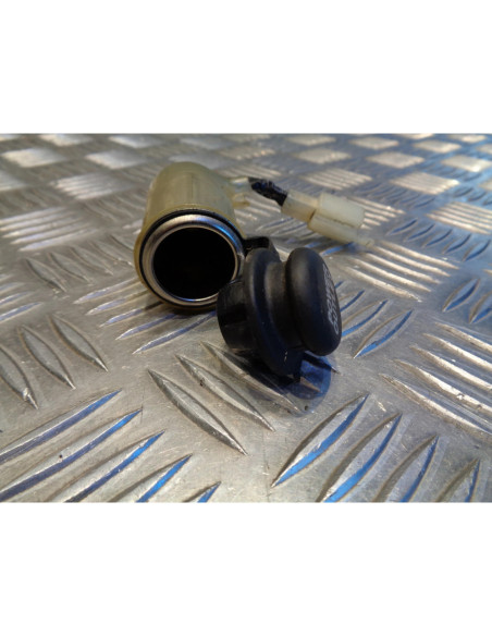 prise allume cigare scooter honda fes 125 pantheon 4 temps jf12a 2003 - 2007