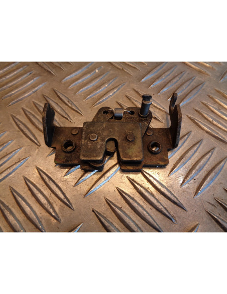 serrure mecanisme ouverture verrouillage selle scooter honda fes 125 pantheon 4