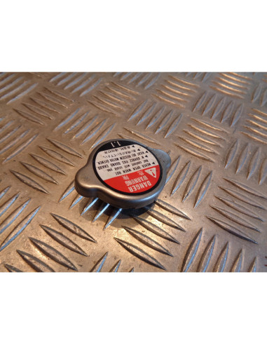 bouchon de radiateur scooter honda fes 125 pantheon 4 temps jf12a 2003 - 2007