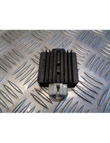 regulateur charge batterie scooter chinois generic 50 onyx 4 temps ge137qmb-2b