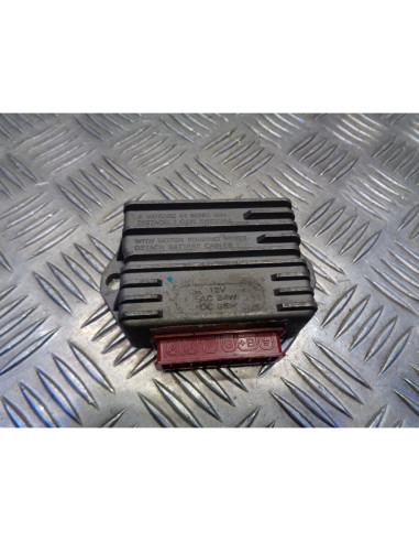 regulateur charge batterie scooter piaggio 50 zip 2t ssl1t 1992 - 96