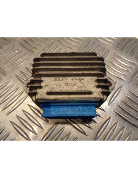 regulateur charge batterie scooter gilera 50 stalker