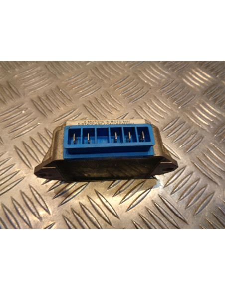 regulateur charge batterie scooter gilera 50 stalker