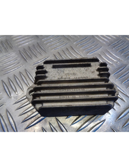 regulateur charge batterie scooter gilera 50 stalker