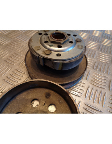 embrayage cloche correcteur couple scooter piaggio 50 new typhoon 2t lbmc501 201
