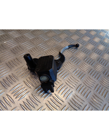 maitre cylindre frein arriere scooter yamaha 125 x max se32 2006-09 skycruiser x