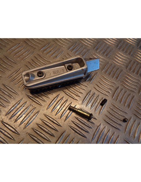 cale repose pied gauche scooter yamaha 125 x max se32 2006-09 skycruiser xmax x-