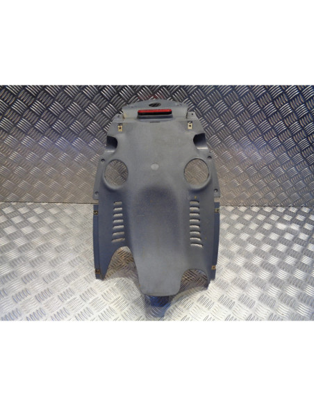 cache passage de roue scooter beta 125 eikon