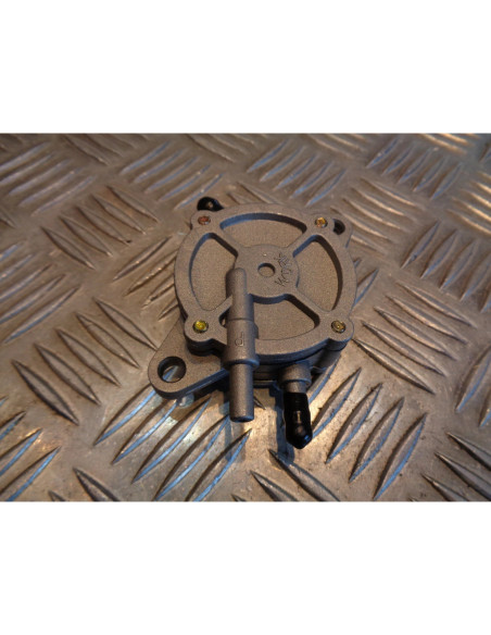 pompe a essence depression scooter chinois 125 150 gy6 Revatto Jonway Znen Yiyin