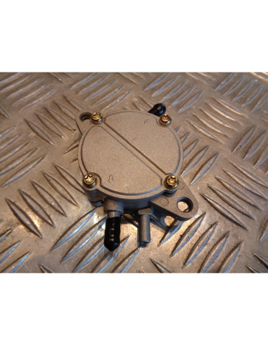 pompe a essence depression scooter chinois 125 150 gy6 Revatto Jonway Znen Yiyin