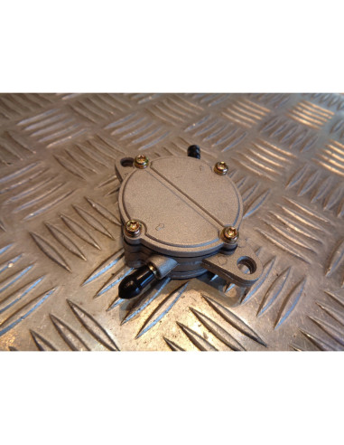 pompe a essence depression scooter chinois 125 150 gy6 Revatto Jonway Znen Yiyin