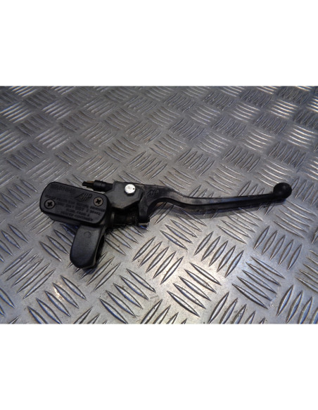 maitre cylindre frein avant scooter beta 125 eikon
