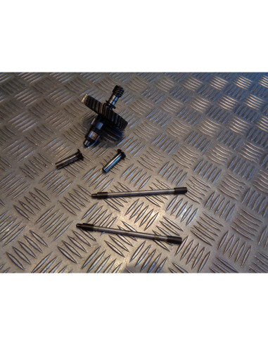 arbre came tige poussoir culbuteur culasse moto gilera 125 giubileo 101