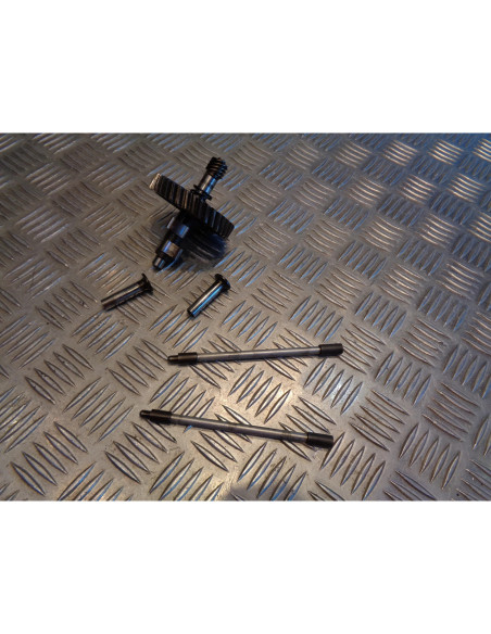 arbre came tige poussoir culbuteur culasse moto gilera 125 giubileo 101