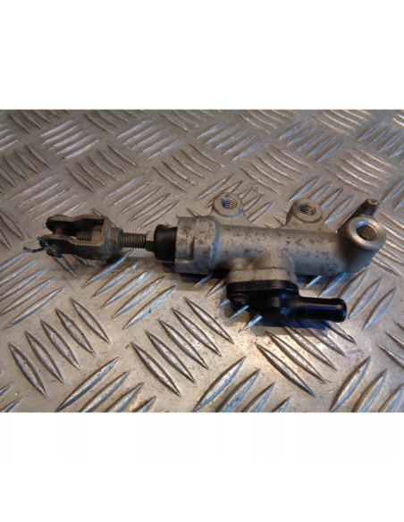 maitre cylindre frein arriere moto suzuki gsf 600 bandit js1a8