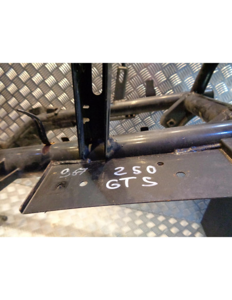 cadre + carte grise scooter sym 250 gts 2006 lm25w25a